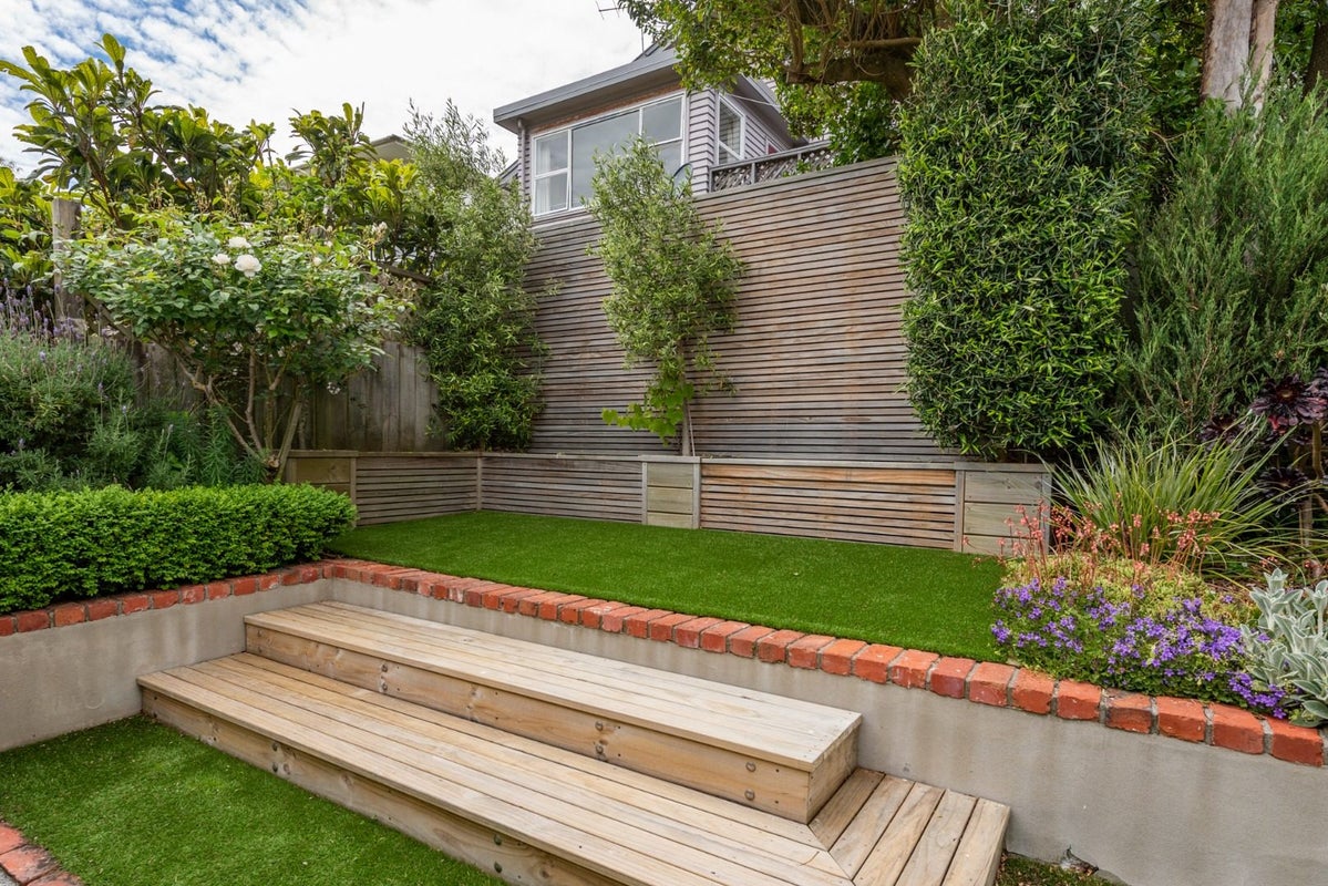 29 Hohiria Road, Hataitai, Wellington - Carousel 15