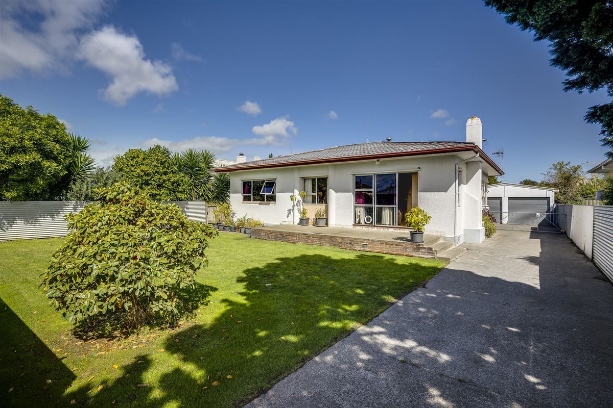 227 Mayfair Avenue, Mayfair, Hastings - Carousel 1