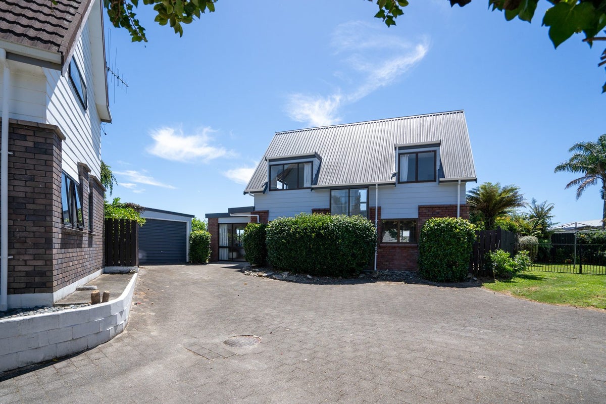 109B Wordsworth Street, Leamington, Cambridge - Carousel 23
