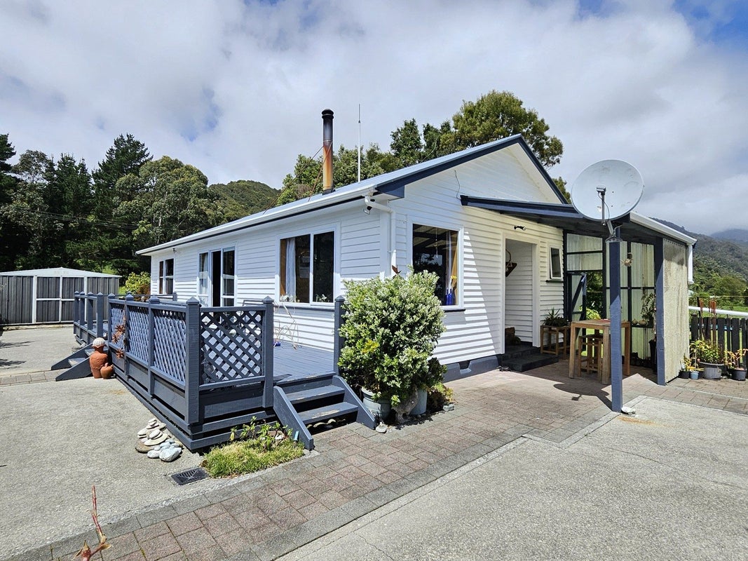 3103 Coast Road, Barrytown, Runanga - Carousel 1