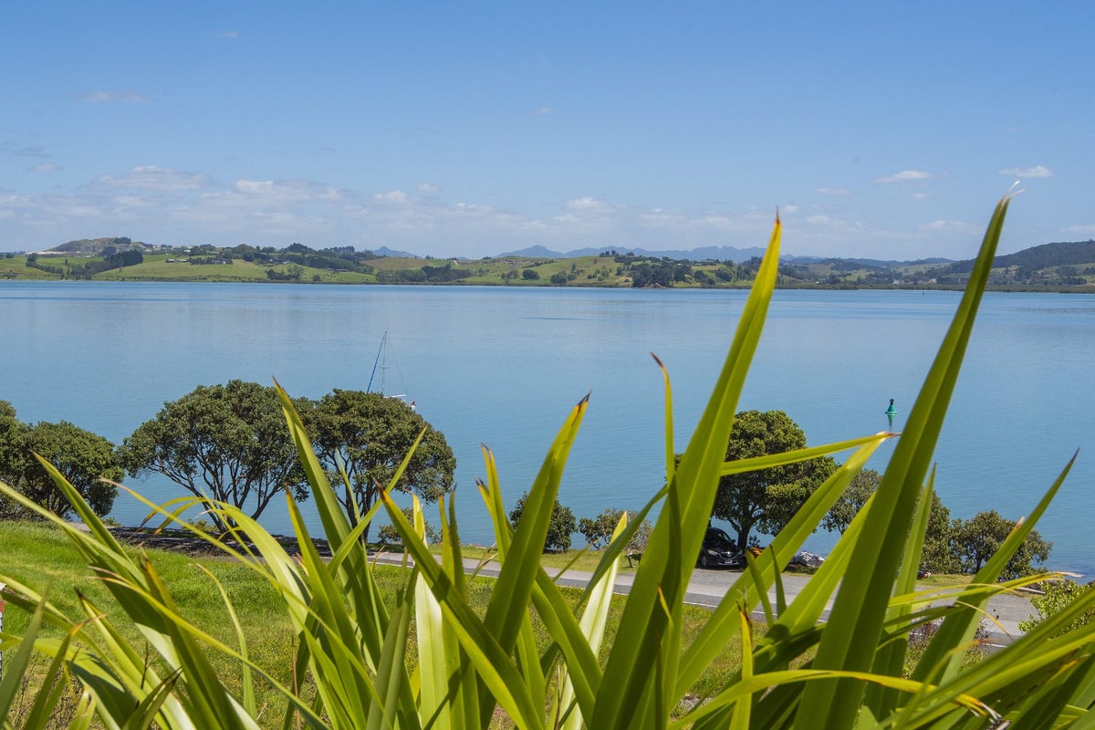 5 Munro Street, Onerahi, Whangarei - Carousel 1