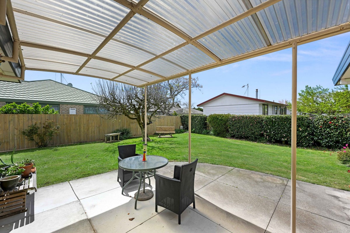 4 Aldershot Place, Nawton, Hamilton - Carousel 2