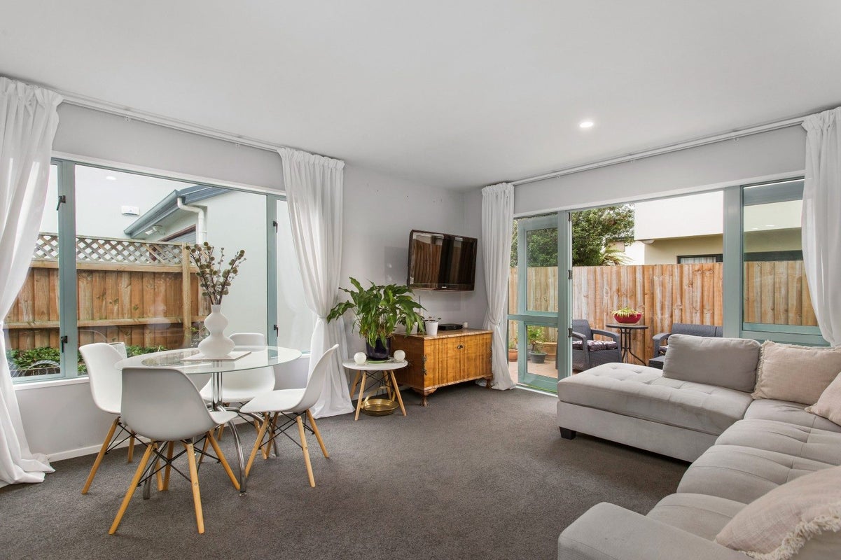 5/19 Longley Place, Addington, Christchurch - Carousel 1