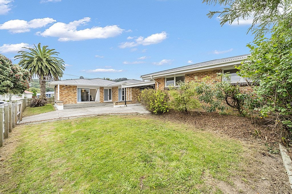 26 Rosebank Avenue, Avalon, Lower Hutt - Carousel 2
