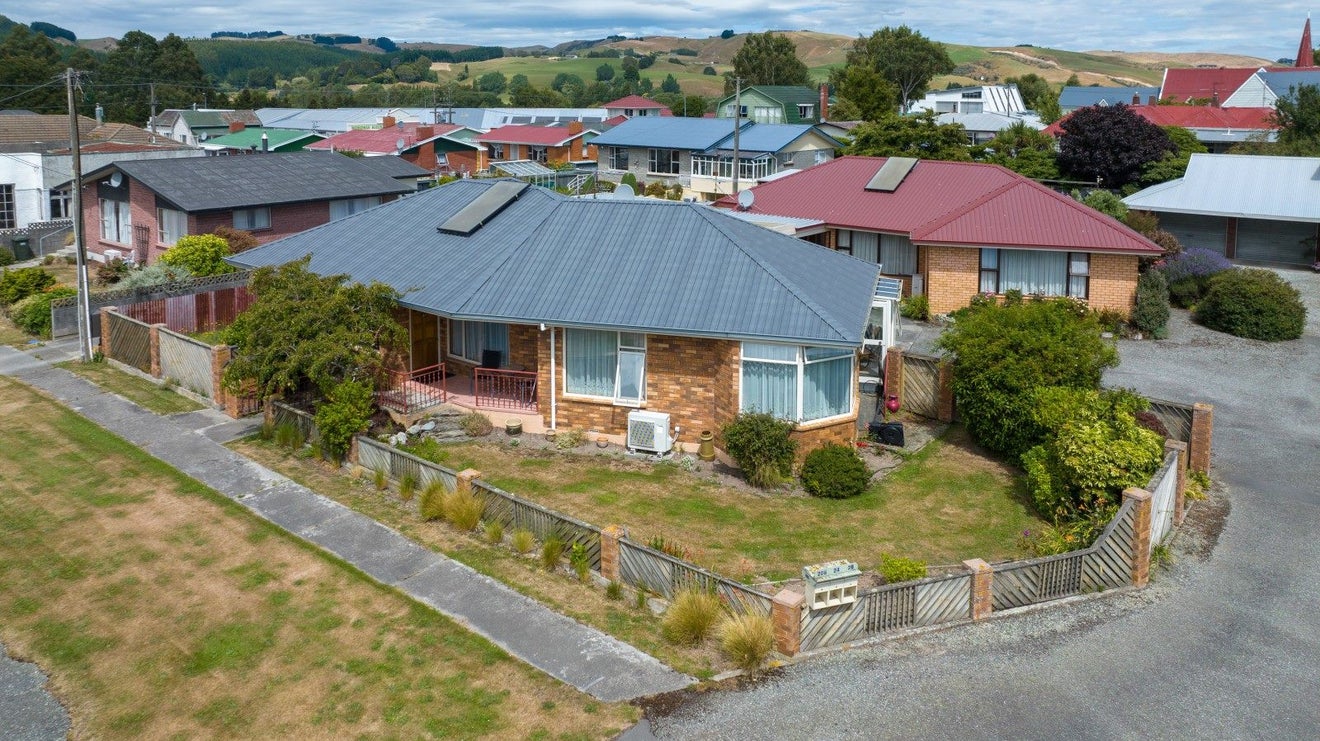 20 Nelson Street, East Gore, Gore - Carousel 1