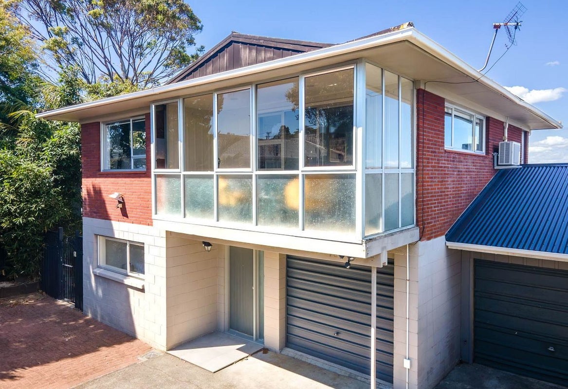 4/11 Huapai Street, Onehunga, Auckland - Carousel 1