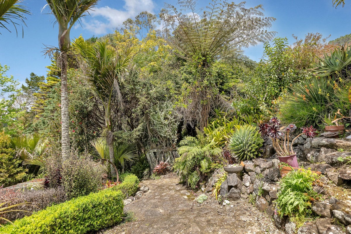 2 Byles Road, Opuawhanga, Hikurangi - Carousel 35
