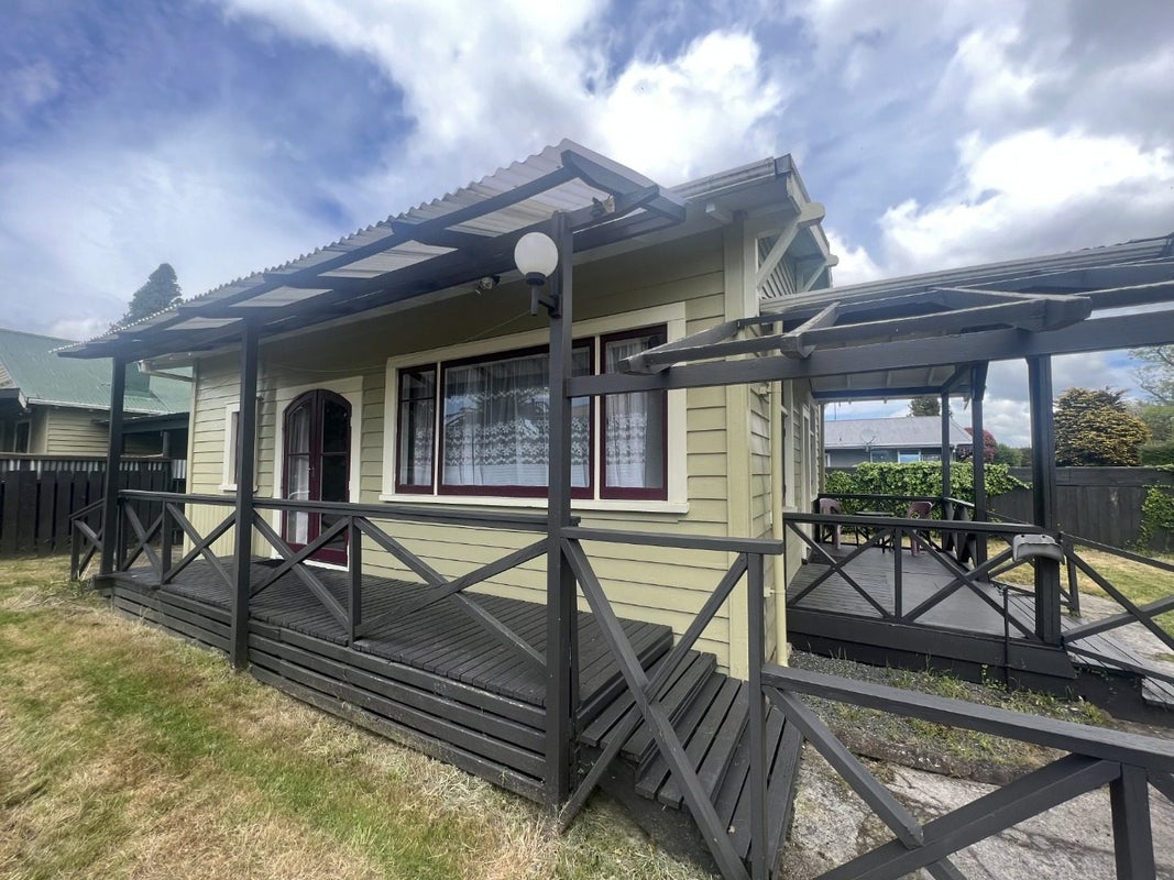 14 King Street, Victoria, Rotorua - Carousel 1