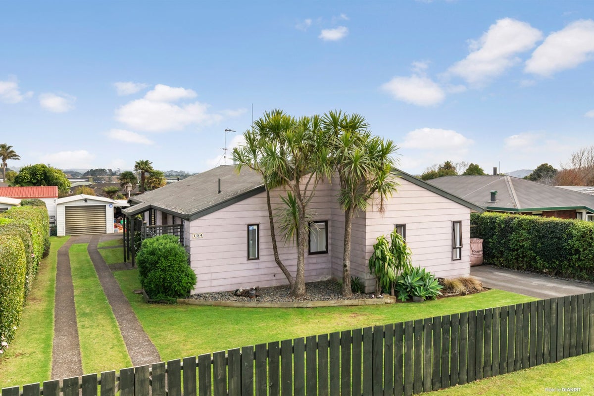 104 Sandspit Road, Waiuku, Waiuku - Carousel 1