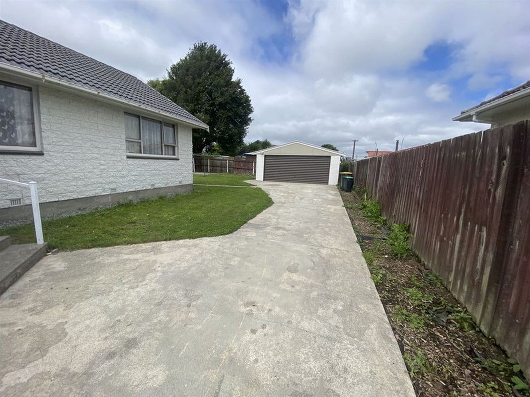 74 Oakhampton Street, Hornby, Christchurch - Carousel 9