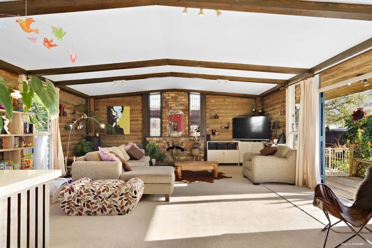339 Point Chevalier Road, Point Chevalier, Auckland - Carousel 2