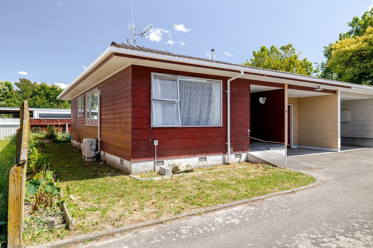 668B Pioneer Highway, Highbury, Palmerston North - Carousel 2