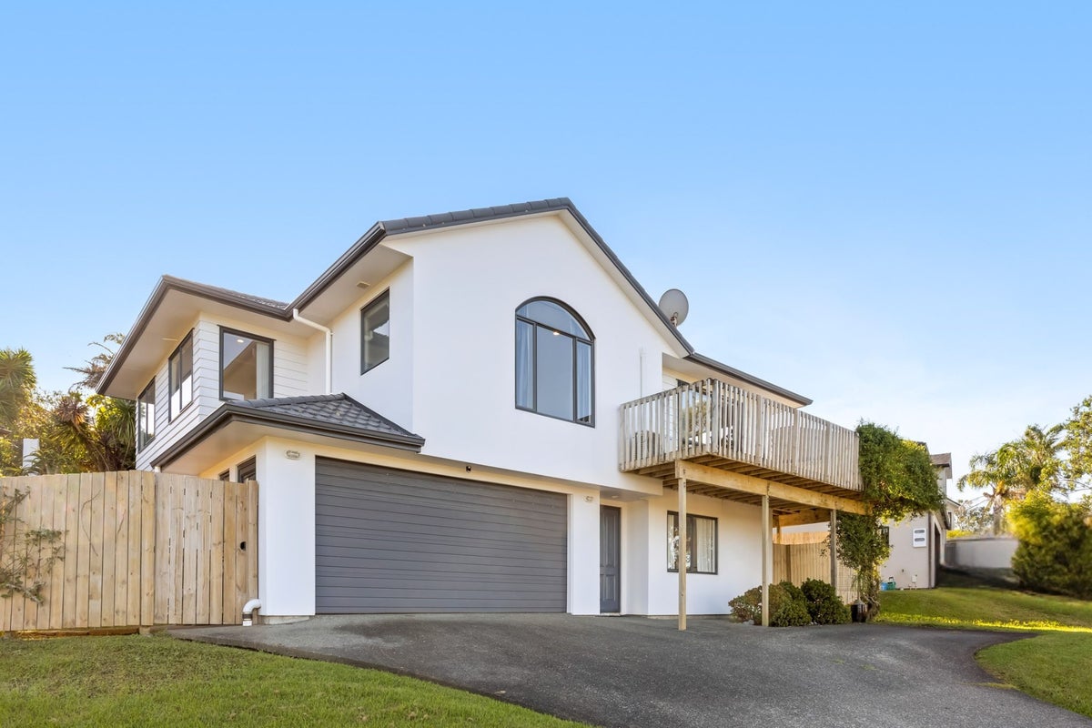 7 Rivervale Grove, Stanmore Bay, Whangaparaoa - Carousel 1