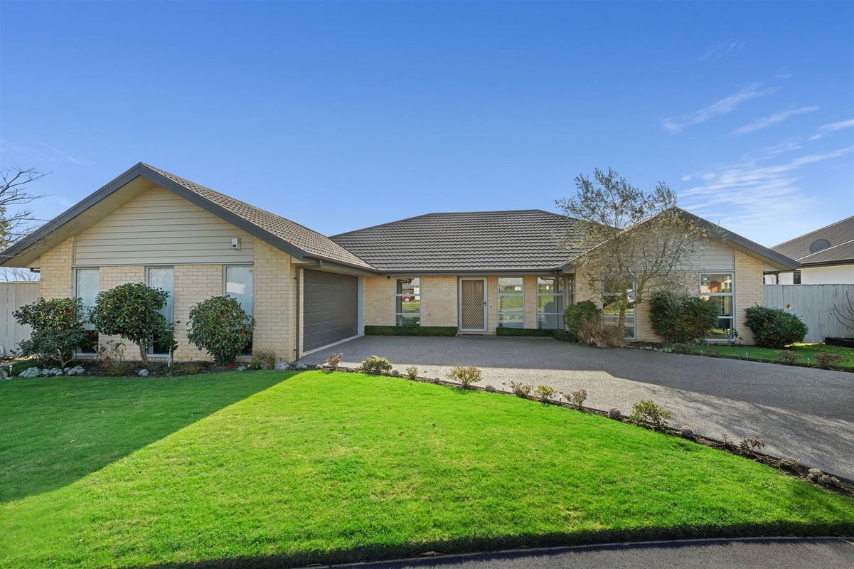 43 Mokihi Gardens, Hillmorton, Christchurch - Carousel 1