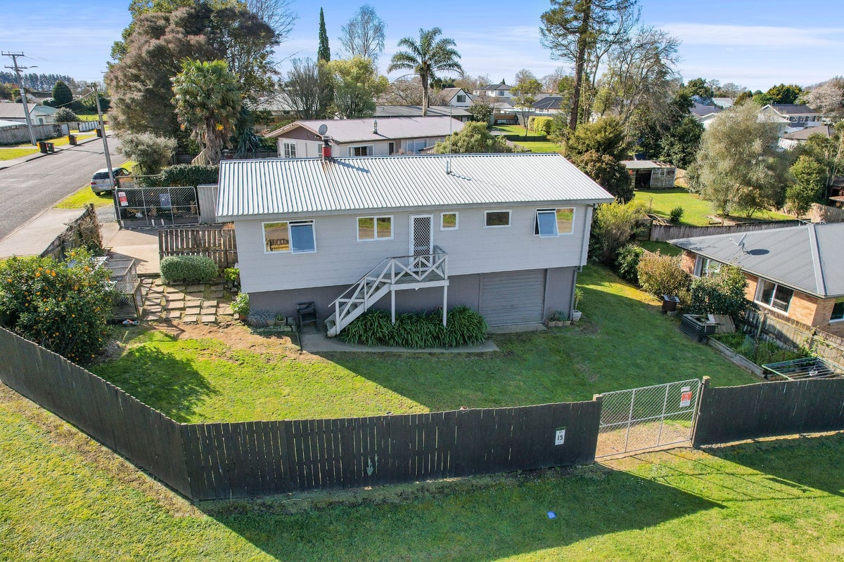 15 McAndrew Street, Kihikihi, Te Awamutu - Carousel 1