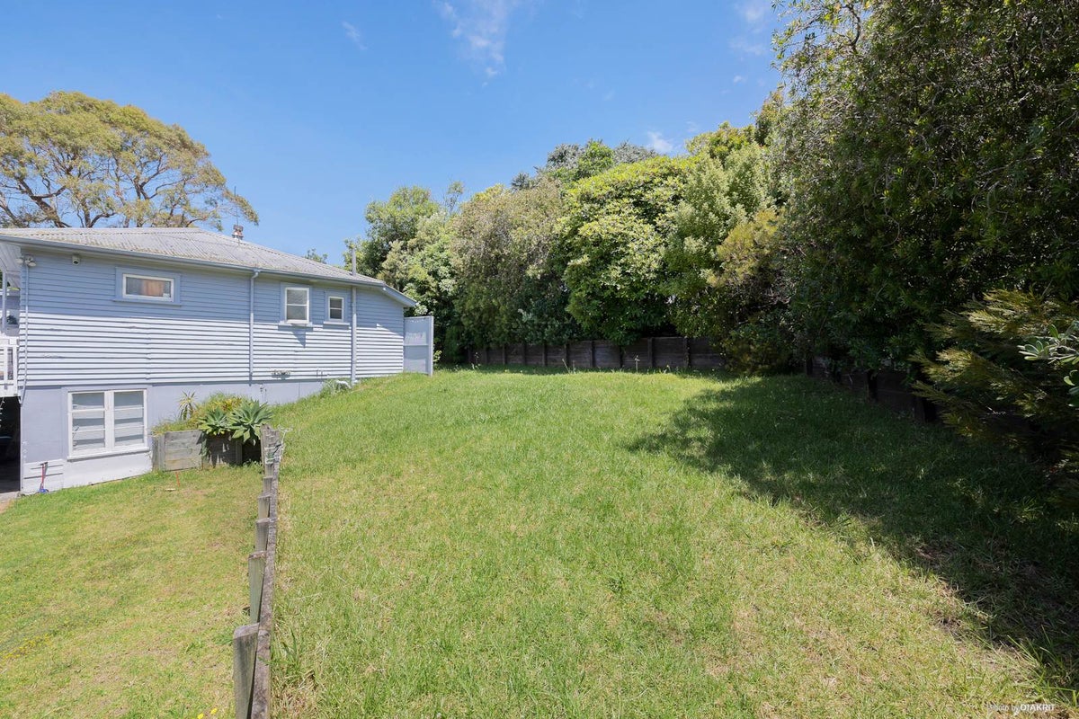 42 Everard Avenue, Army Bay, Whangaparaoa - Carousel 2