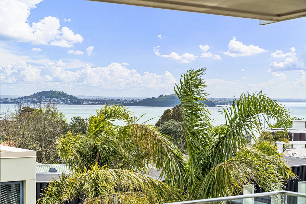 55A Selwyn avenue, Mission Bay, Auckland - Carousel 1
