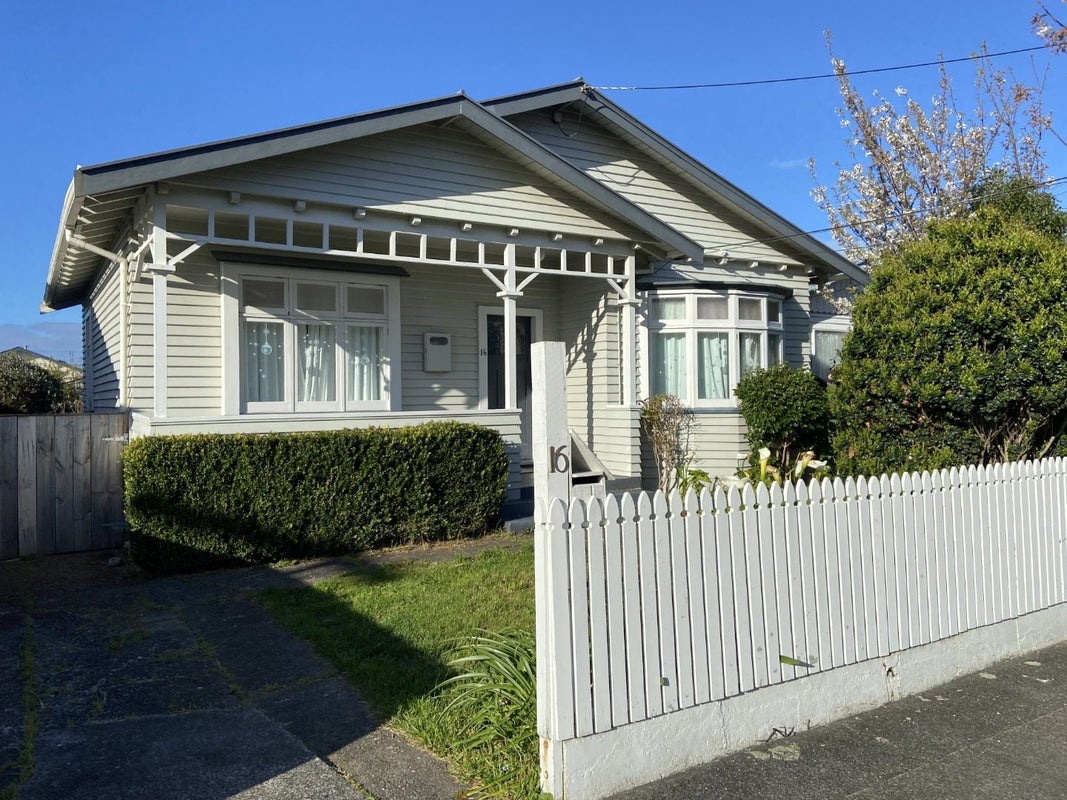 16 Pilmuir Street, Hutt Central, Lower Hutt - Carousel 1
