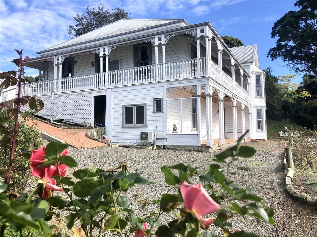 11 Service Lane, Waipukurau, Waipukurau - Carousel 1