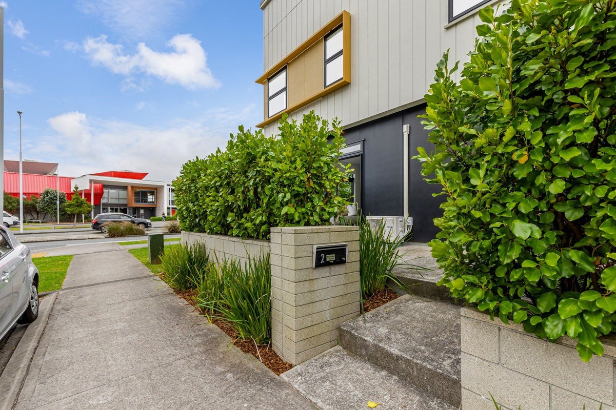 2 Sidney Wallingford Way, Hobsonville, Auckland - Carousel 2