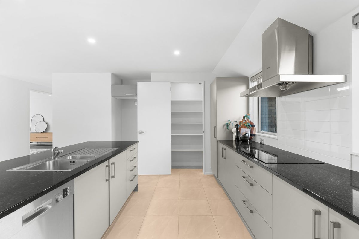 58 Platinum Drive, Wigram, Christchurch City, Canterbury - Carousel 2