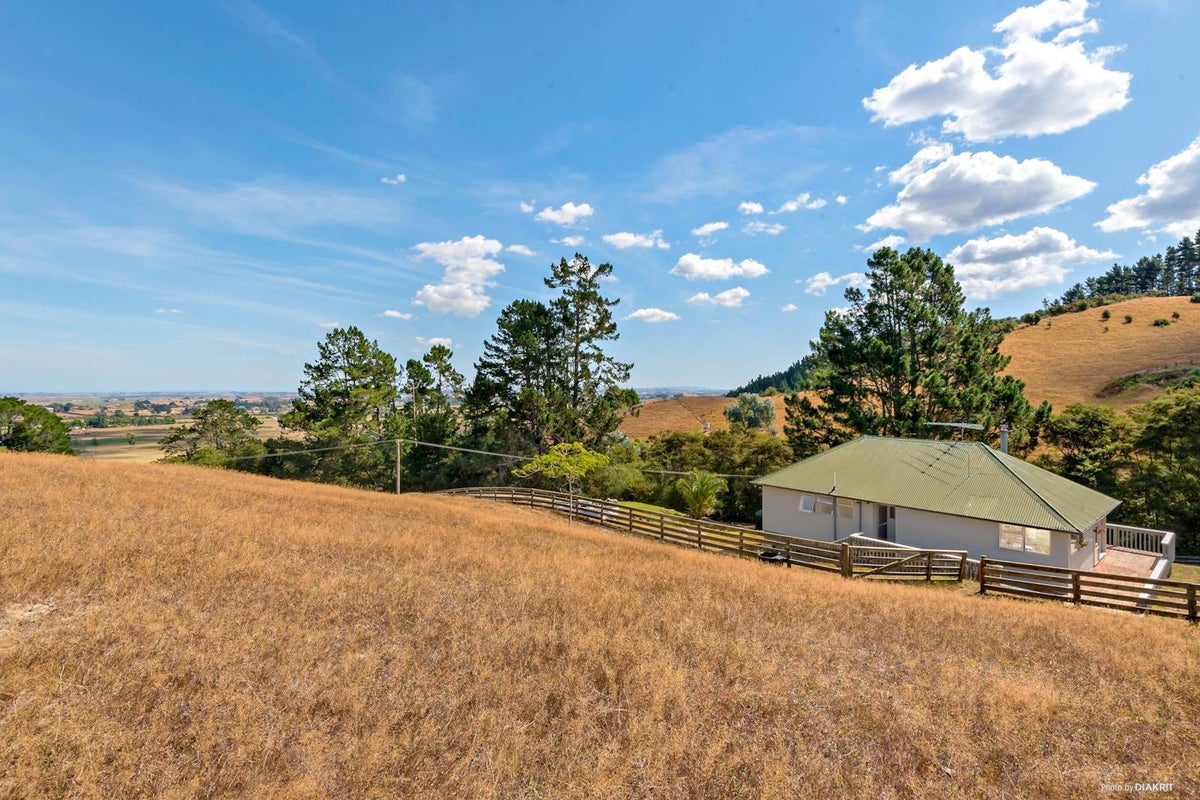 975 Paparimu Road, Pokeno - Carousel 1