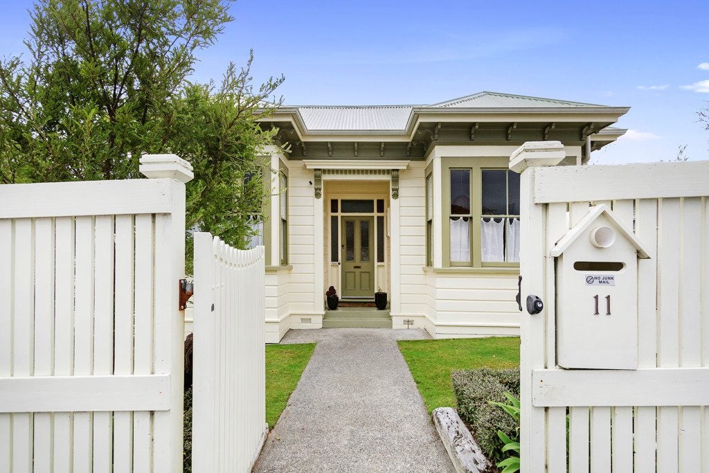 11 Campbell Street, Karori, Wellington - Carousel 1