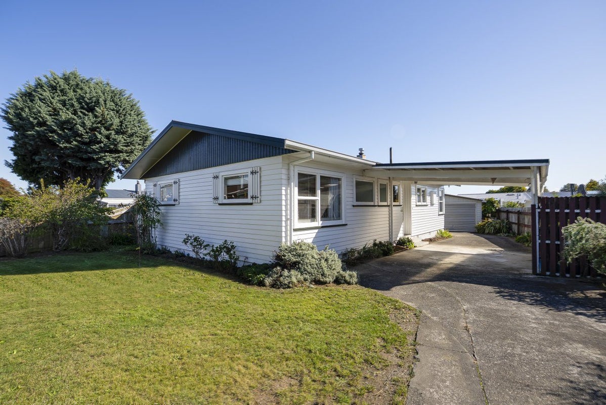 20 Kipling Crescent, Stoke, Nelson - Carousel 1