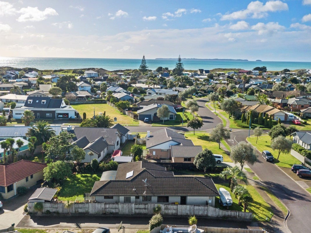6 Karia Grove, Papamoa Beach, Papamoa - Carousel 19