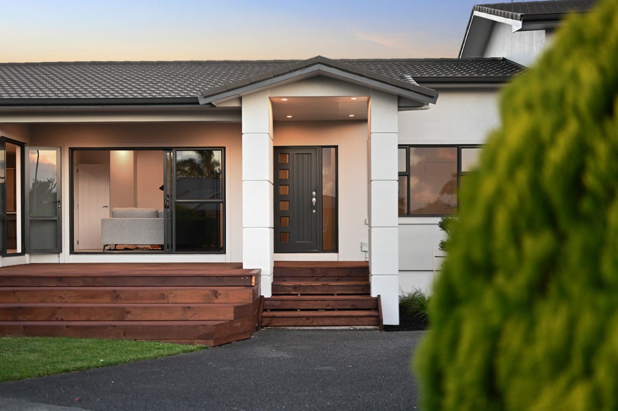 392 Hukanui Road, Rototuna, Hamilton - Carousel 2