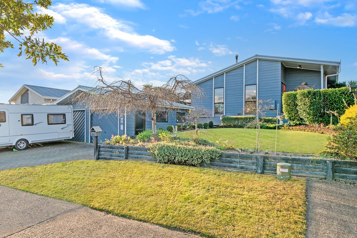 12 Westminster Drive, Owhata, Rotorua - Carousel 1