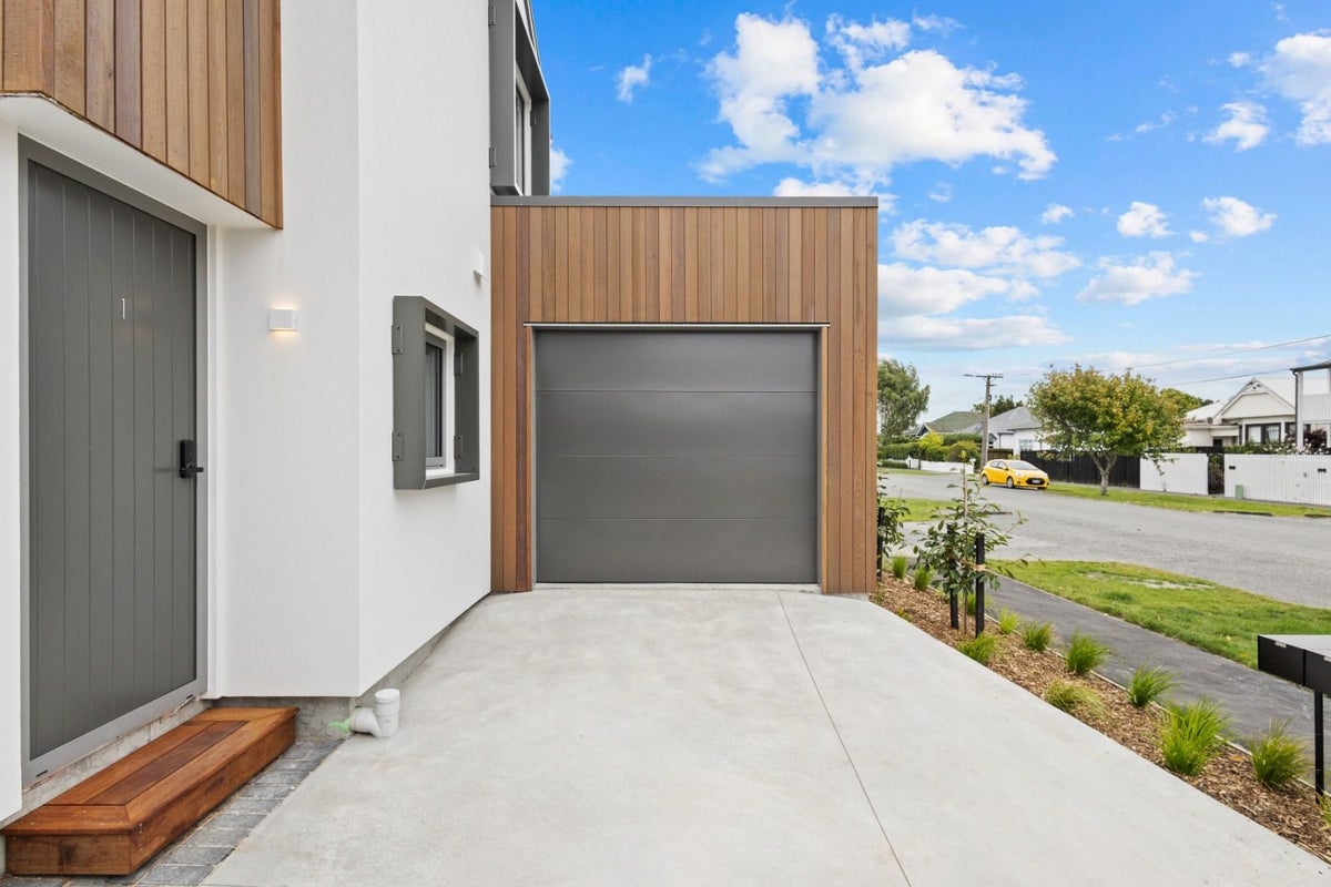 4/39 Woodville Street, Edgeware, Christchurch - Carousel 11