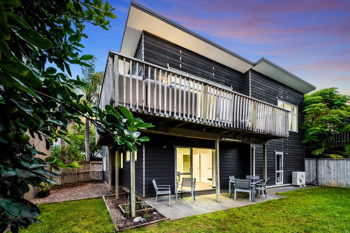 16E Eaglehurst Road, Ellerslie, Auckland - Carousel 1