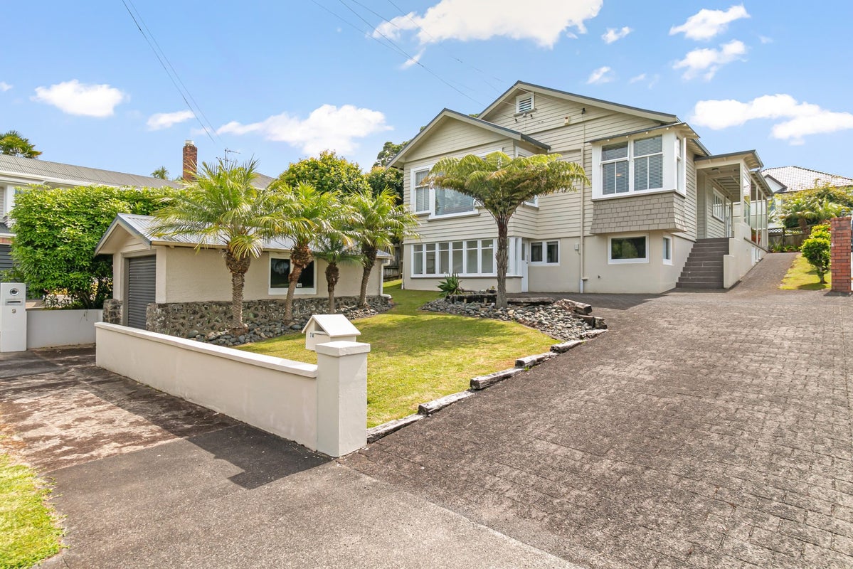 7A Rostrevor Avenue, Epsom, Auckland - Carousel 1
