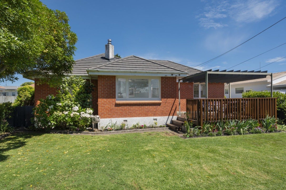 67 Mansels Road, Greerton, Tauranga - Carousel 1