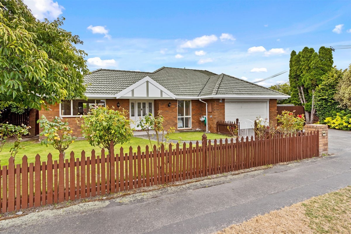 1/324 Sawyers Arms Road, Bishopdale, Christchurch - Carousel 1