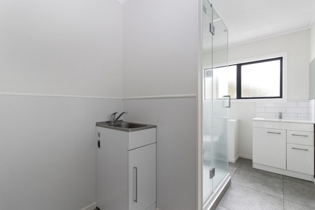 633 Grey Street, Hamilton East, Hamilton - Carousel 6