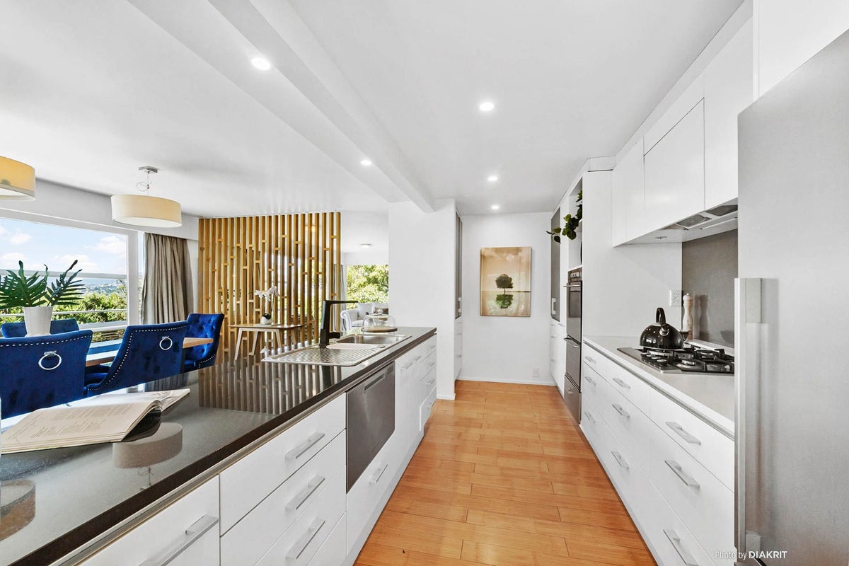 21 Colville Street, Newtown, Wellington - Carousel 2