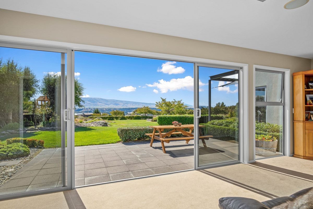 8 Old Golf Course Road, Bridge Hill, Alexandra - Carousel 2