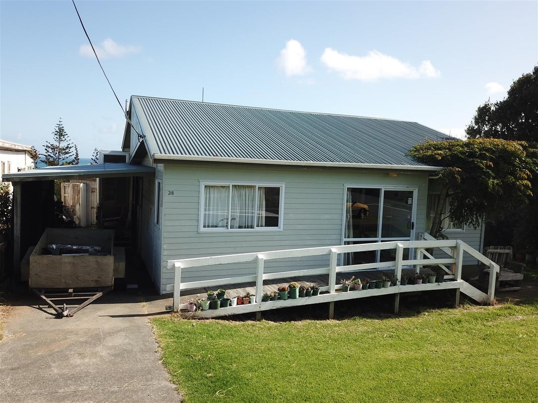 38 Kelly Street, Baylys Beach, Baylys Beach - Carousel 1