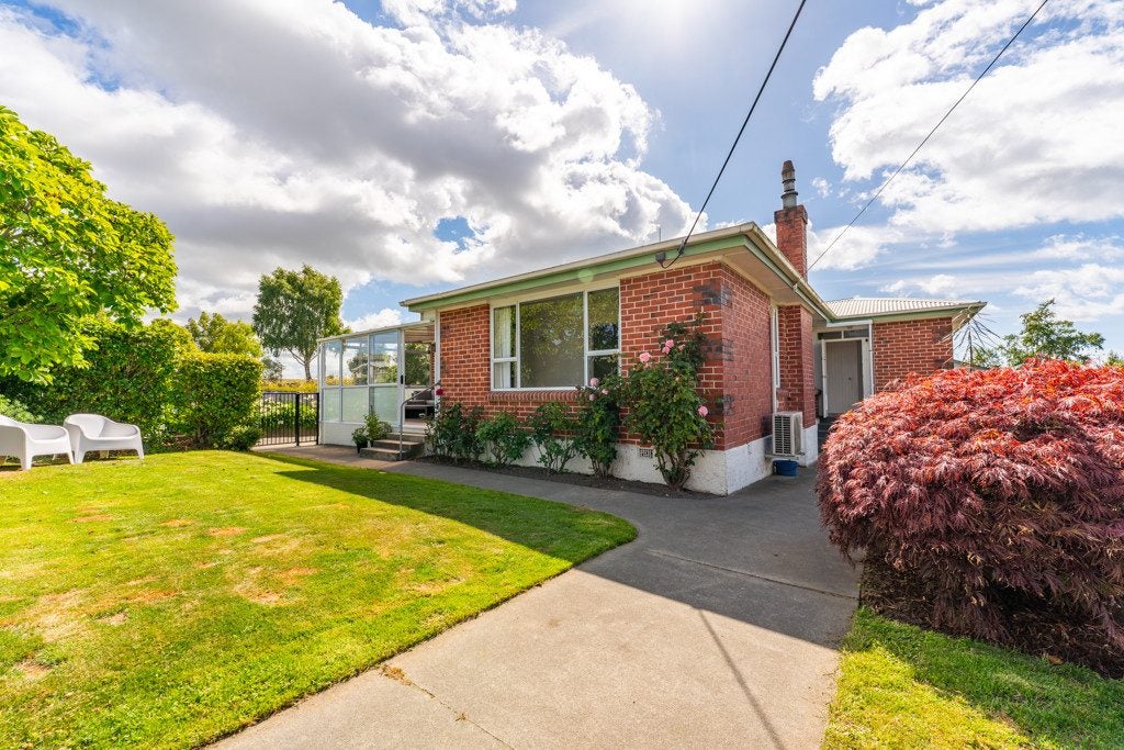 69 Mountain View Road, Glenwood, Timaru - Carousel 1