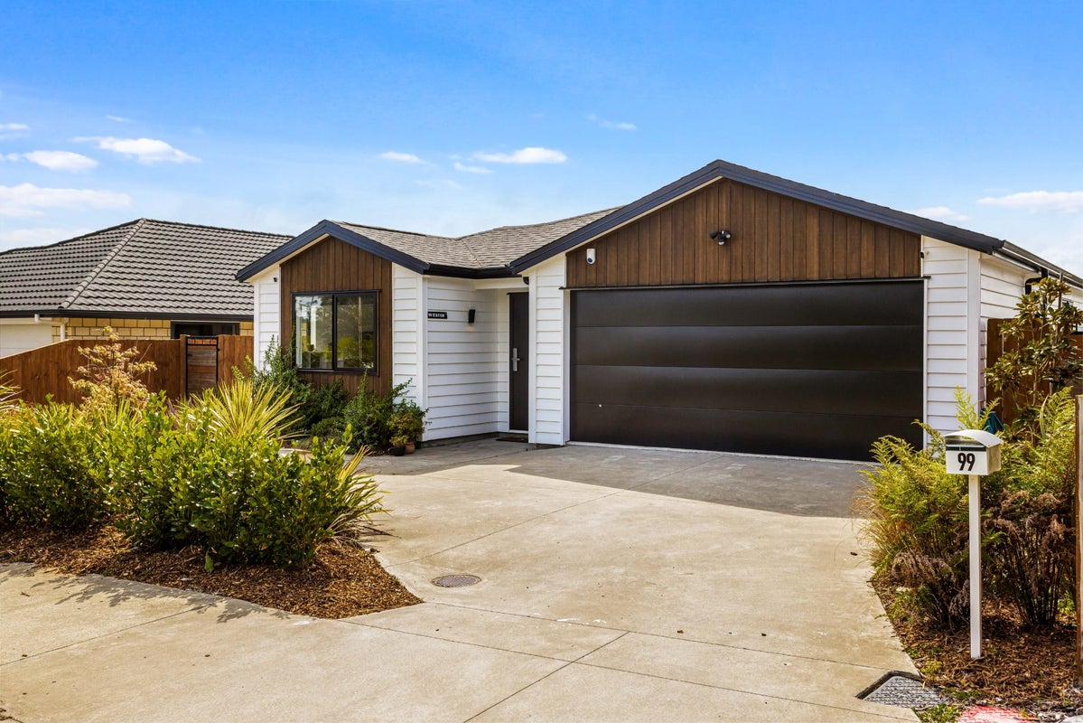 99 Station Road, Te Kamo, Whangarei - Carousel 1