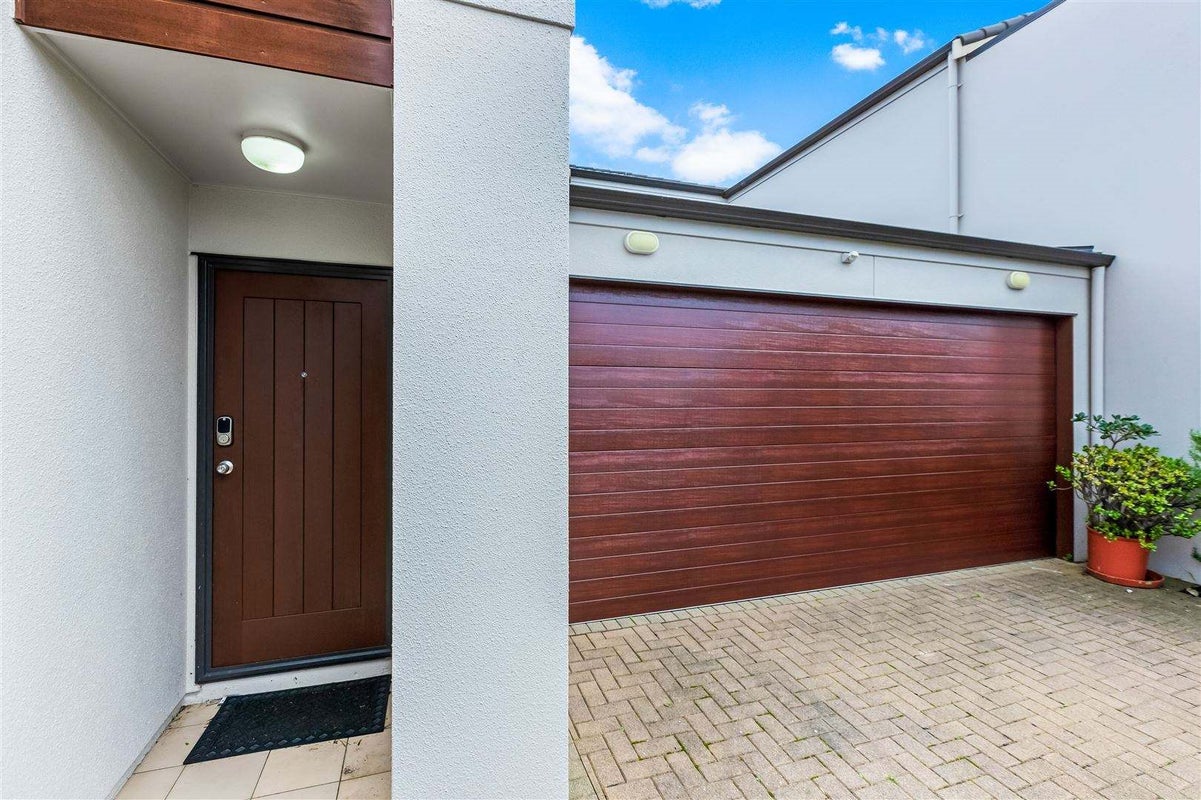 9 Spalding Rise, Golflands, Auckland - Carousel 2