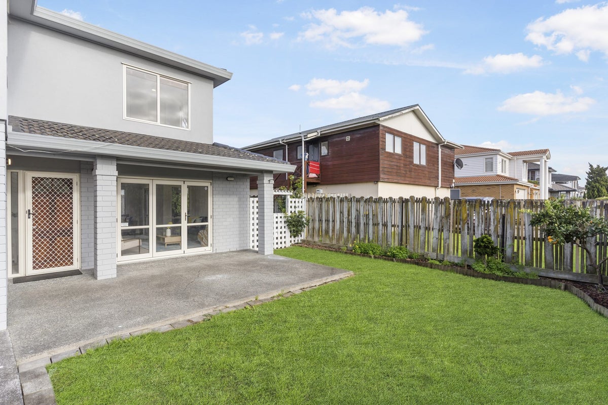 1/10 Melrose Road East, Mount Roskill, Auckland - Carousel 2