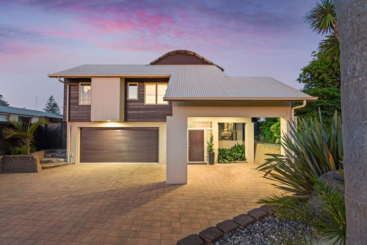 299 Oceanbeach Road, Mount Maunganui, Mount Maunganui - Carousel 1