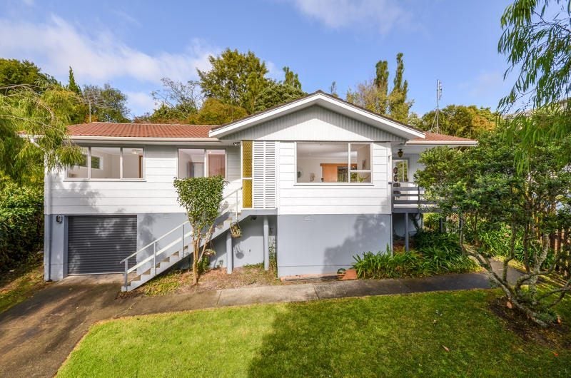 48 Regency Place, Sunnynook, Auckland - Carousel 1
