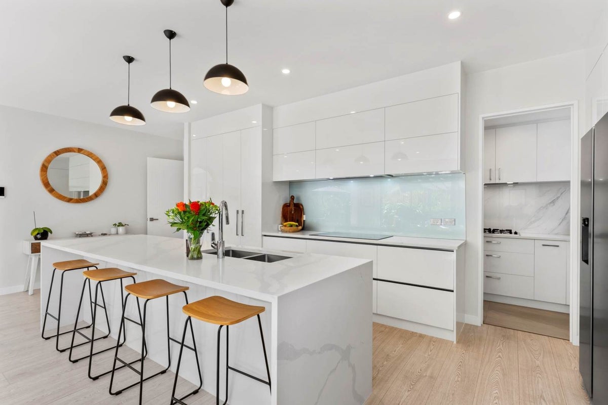 16 Keel Street, Long Bay, Auckland - Carousel 2