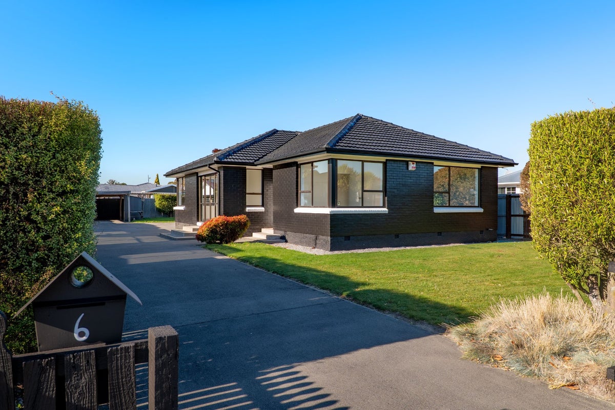6 Belmont Street, Avondale, Christchurch - Carousel 2