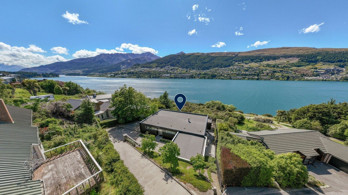 363 Peninsula Road, Kelvin Heights, Queenstown - Carousel 36
