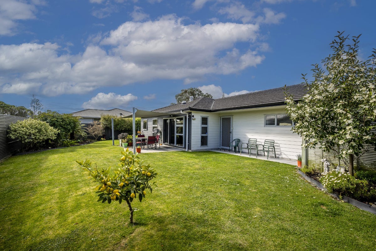 4 Mcnaughton Place, Onekawa, Napier - Carousel 1